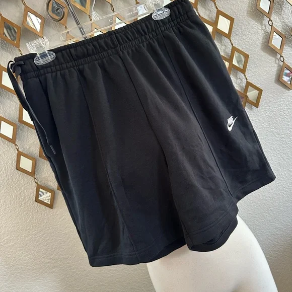 Nike Black Ribbon Shorts and White Ribbon T-Shirt Set